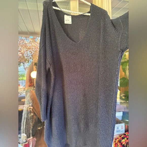 NWT FREE PEOPLE Oversized Black Waffle-Knit Slouchy Sweater • V-Neck • Fit S–3XL - Picture 4 of 13